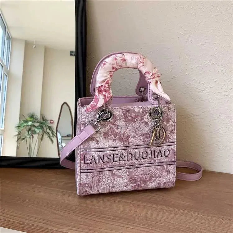 2024 Embroidered Crossbody Bag for Women Floral Boho Adjustable Shoulder Strap Vegan Leather Lightweight Purse Casual HandbagC250403