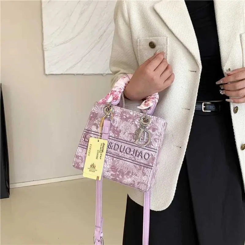 2024 Embroidered Crossbody Bag for Women Floral Boho Adjustable Shoulder Strap Vegan Leather Lightweight Purse Casual HandbagC250403