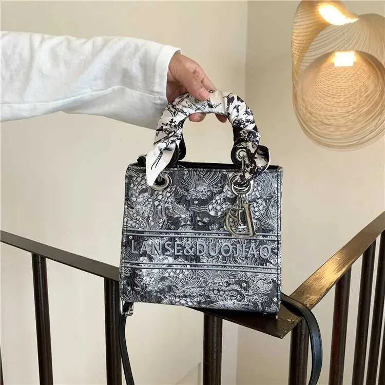 2024 Embroidered Crossbody Bag for Women Floral Boho Adjustable Shoulder Strap Vegan Leather Lightweight Purse Casual HandbagC250403
